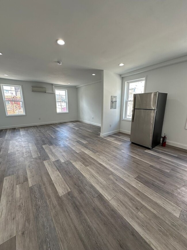 Photo - 3847 Terrace St Apartment