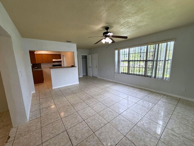Building Photo - 2401 NW 170th St