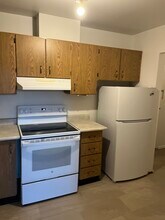 Building Photo - 152 Thorold Rd