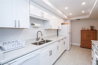 Building Photo - 3645 Boca Ciega Dr