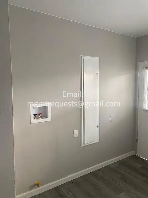 Foto del edificio - 4228 Tenth St