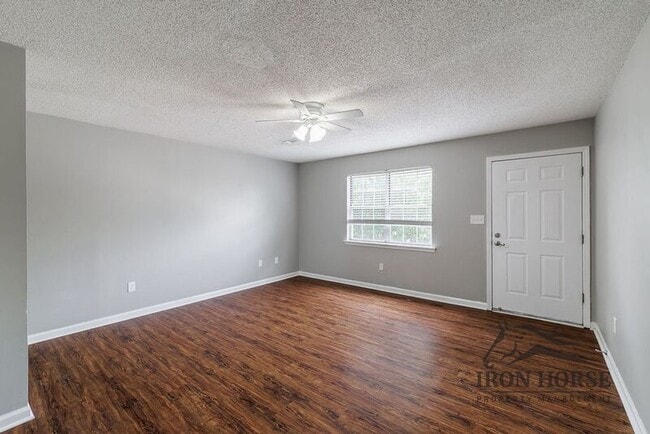 Building Photo - 2165 S Milledge Ave