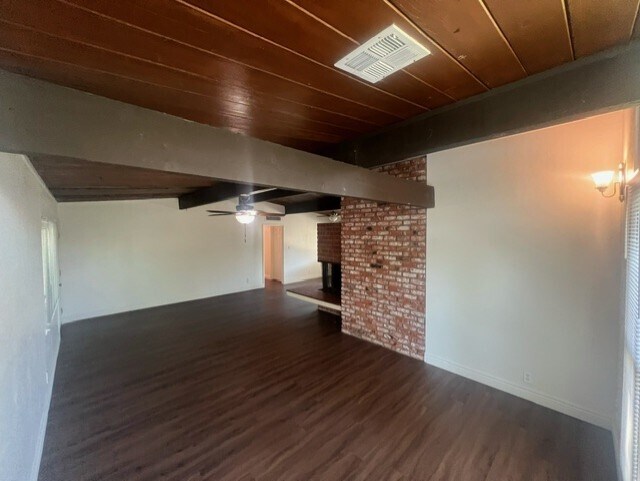 Building Photo - 3112 Bristol Ave
