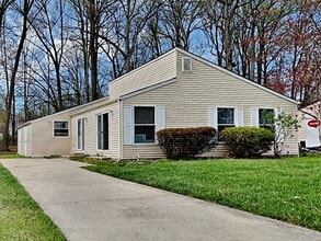 Building Photo - 4108 Springsleigh Rd