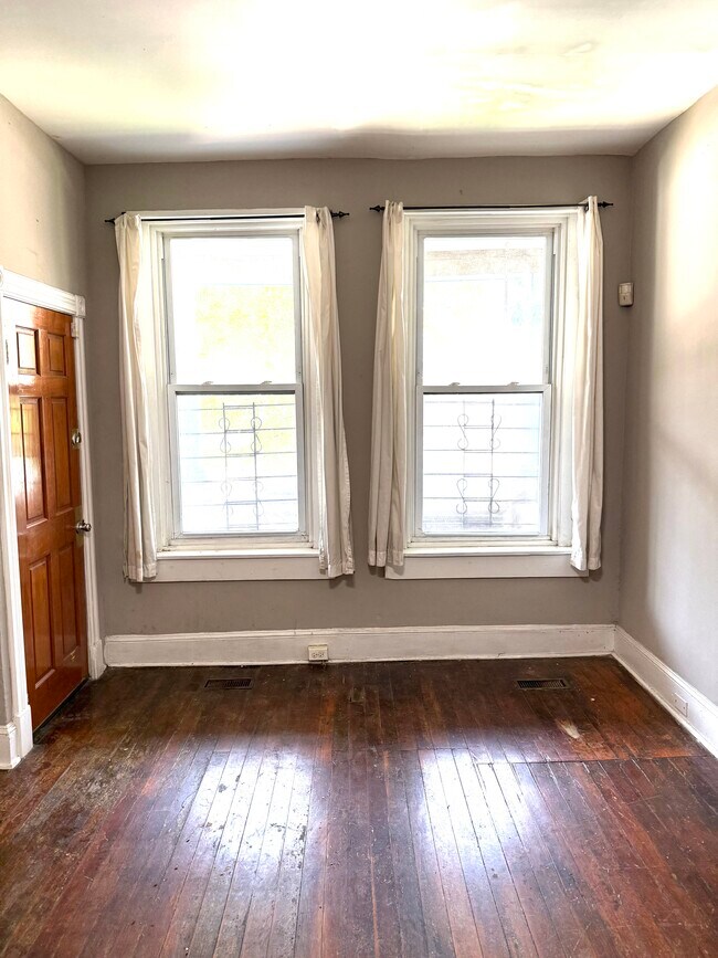 Foto del edificio - 3103 N Calvert St