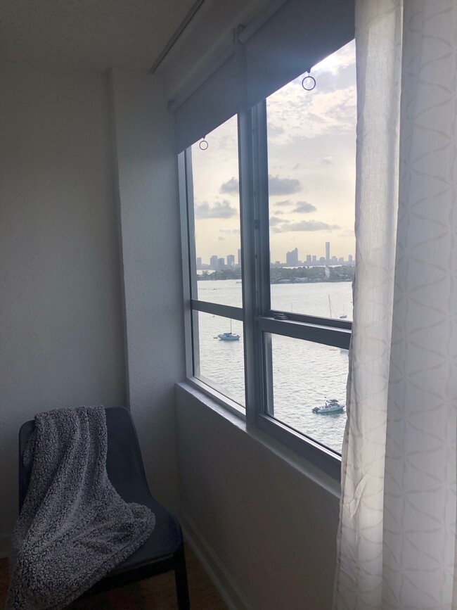 view of Miami from the bedroom - 1500 Bay Rd