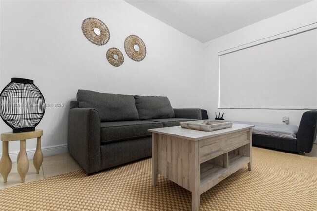 Building Photo - 301 86th St