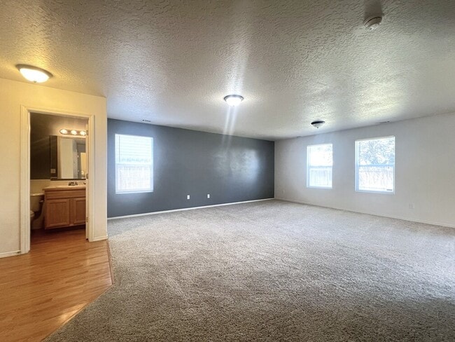 Building Photo - 9656 W Shelborne Dr