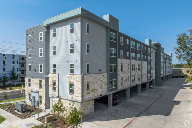 Building Photo - June West Apartments