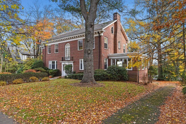 Foto del edificio - 32 N Wyoming Ave