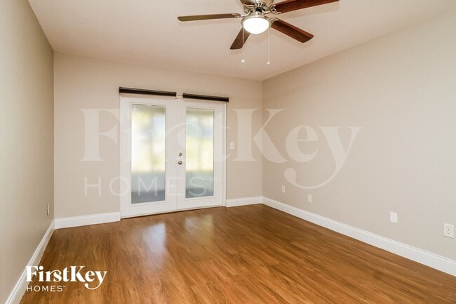 Building Photo - 1013 Taproot Dr