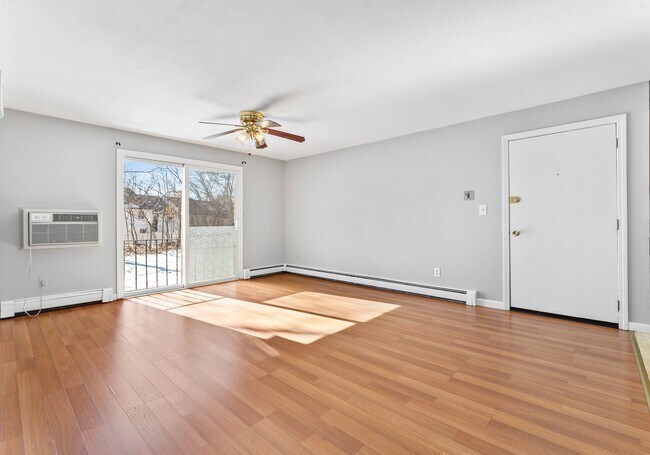 Foto del edificio - 82 Boylston Ln