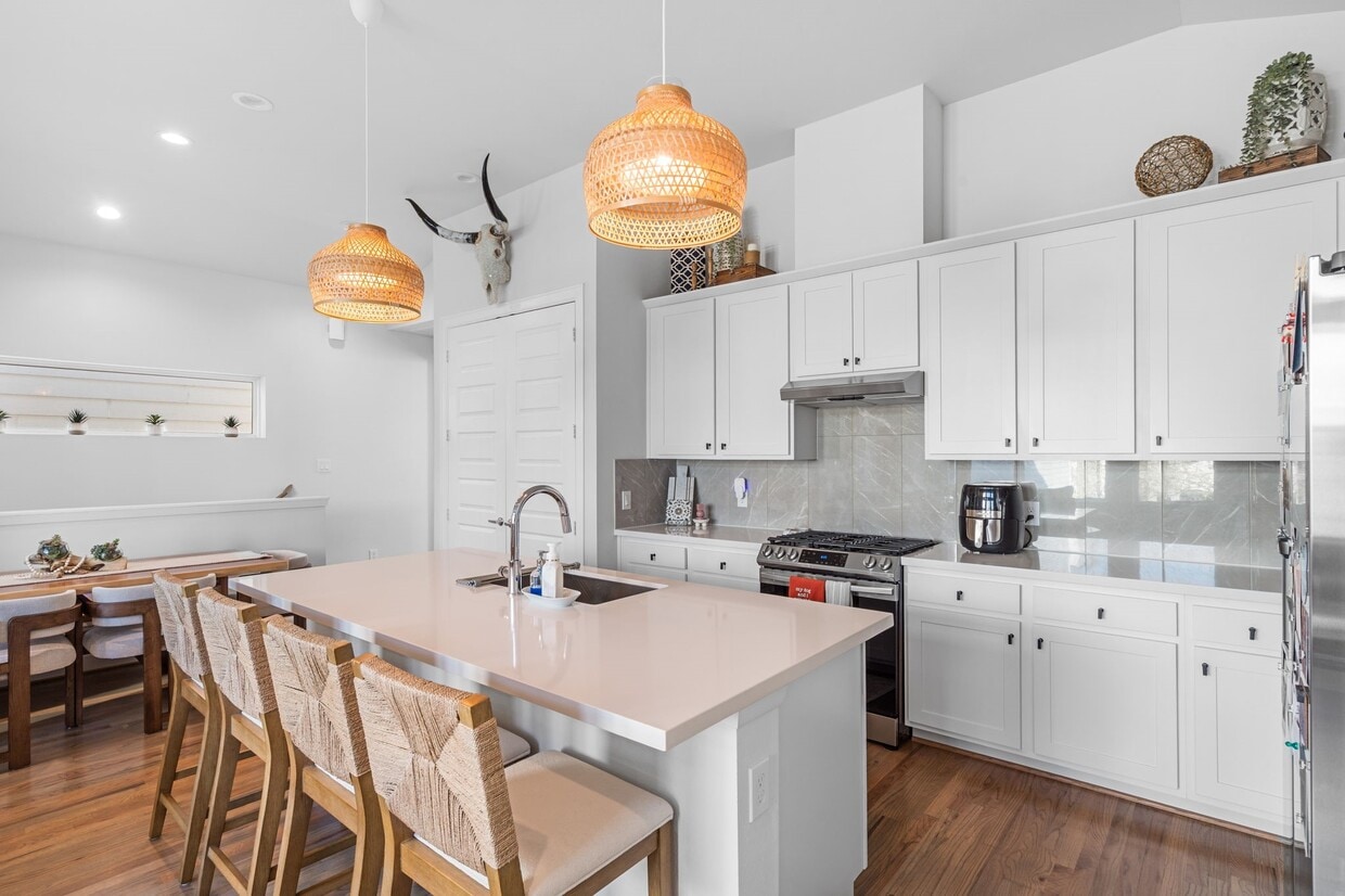 Foto del edificio - 502 W Donovan St