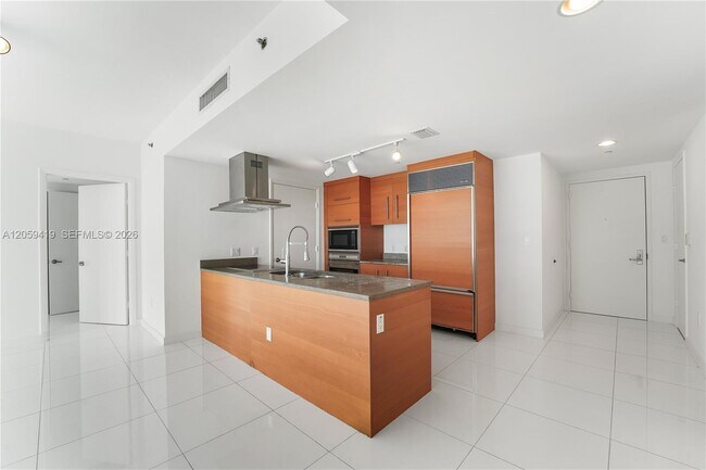 Foto del edificio - 495 Brickell Ave