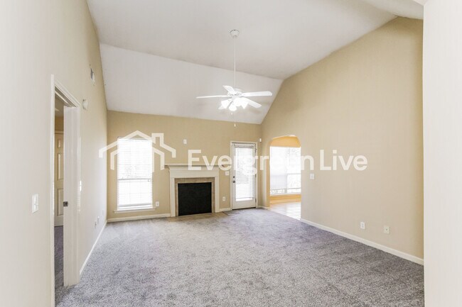 Foto del edificio - 513 Camden Cove Cir