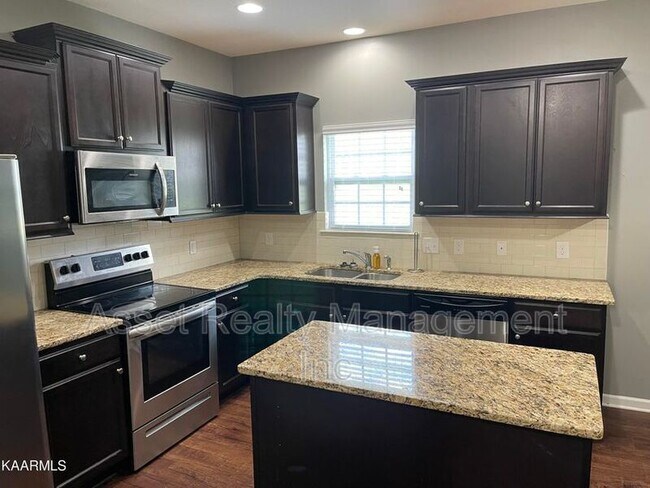 Foto del edificio - 5416 Laurel Creek Way