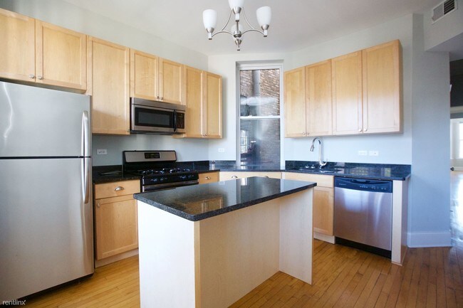 Foto del edificio - 3823 N Lakewood Ave