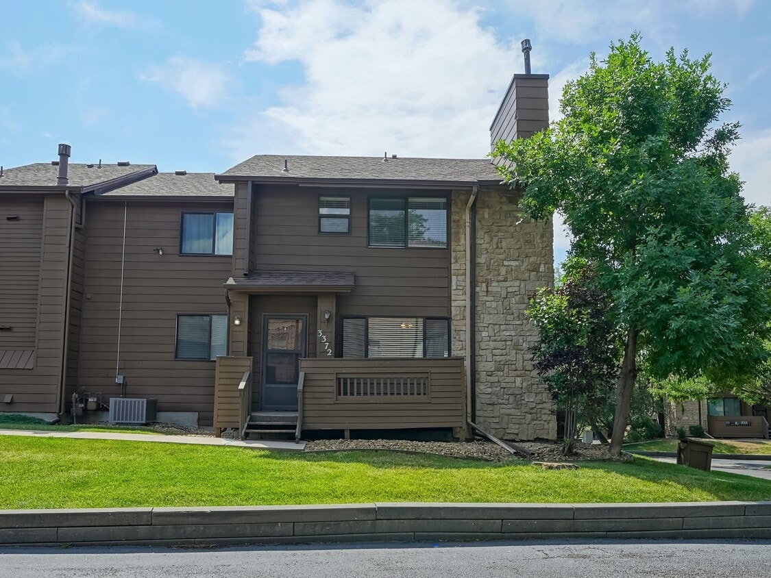 Primary Photo - 3372 Capstan Way