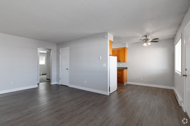 Interior Photo - Parkview