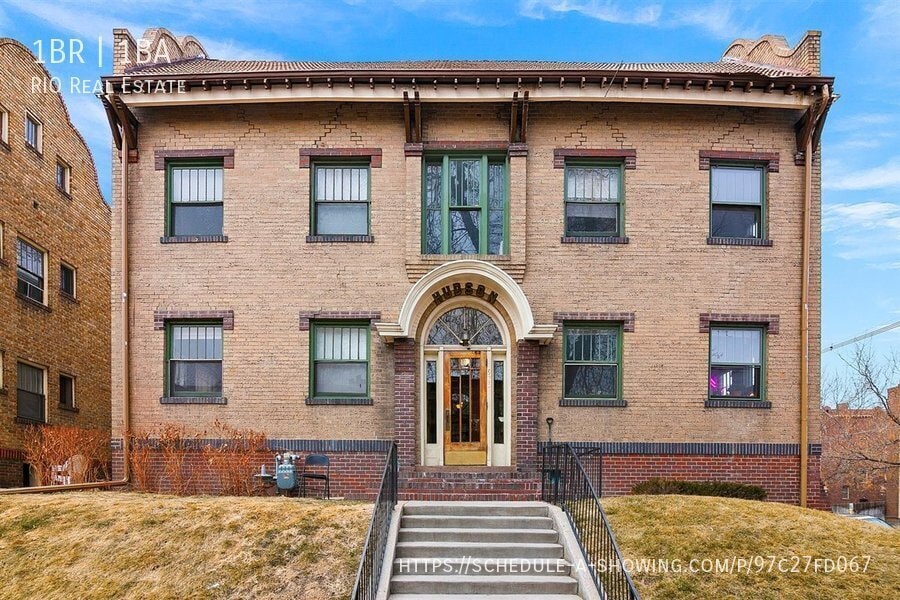 Primary Photo - 975 N Washington St