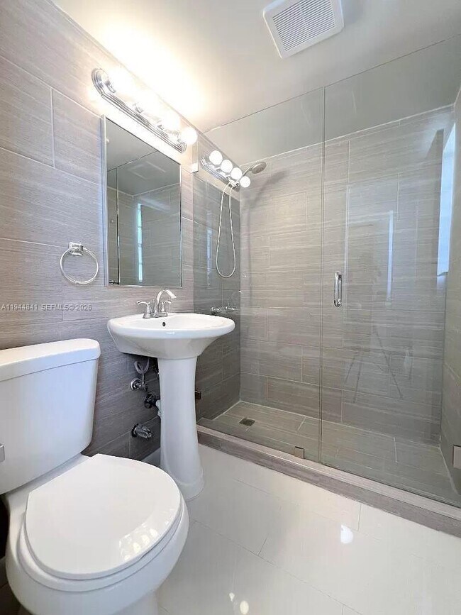 Foto del edificio - 1007 SE 2nd Ct