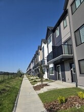 Building Photo - 2035-2035 Chalmers Way SW