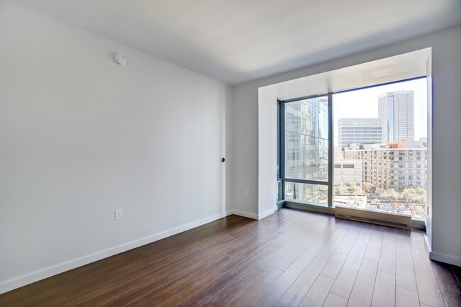 Building Photo - 150 Van Ness