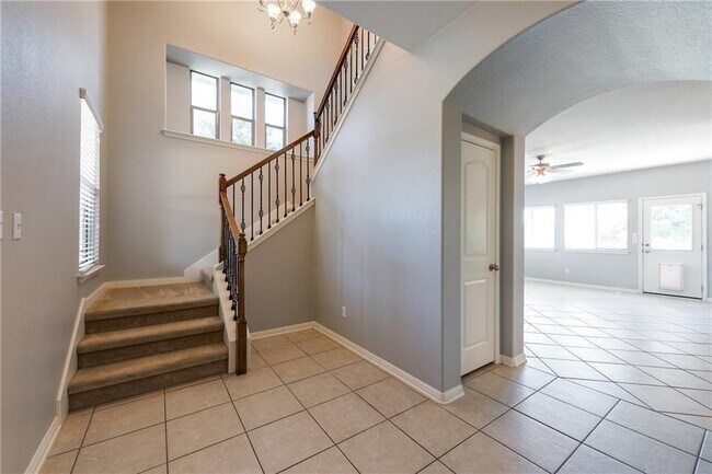 Foto del edificio - 2725 Lane City Dr