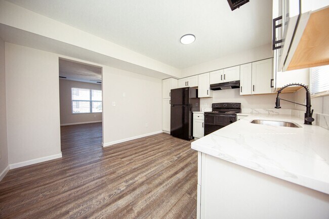 Foto del edificio - Shadow Ridge Apartments