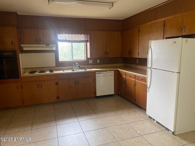 Foto del edificio - 4929 Poplar Springs Dr