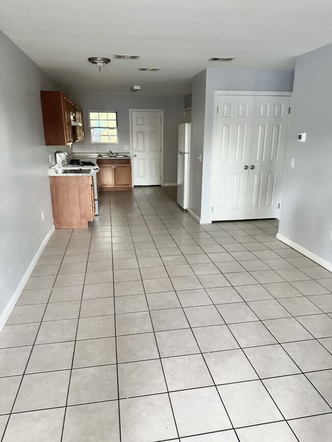 Building Photo - Multi-Family Property