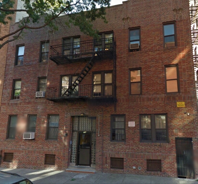 Primary Photo - 116 E 19th St