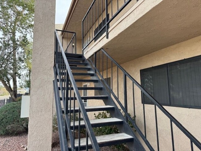 Building Photo - 2 BR Condo near Chaparral Golf & Rotary Park