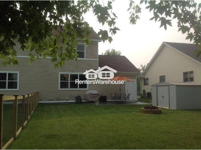 Building Photo - 623 Bunker Dr