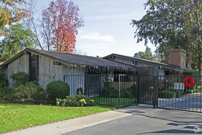 Building Photo - San Ramon