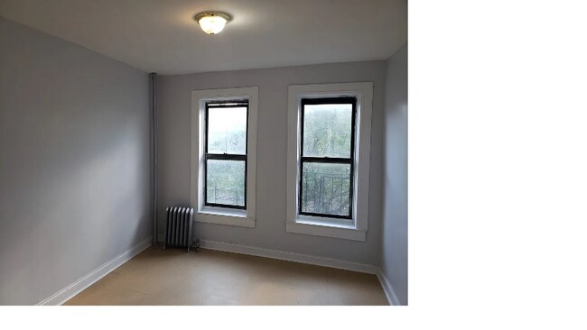 Foto del edificio - 950 Rutland Rd