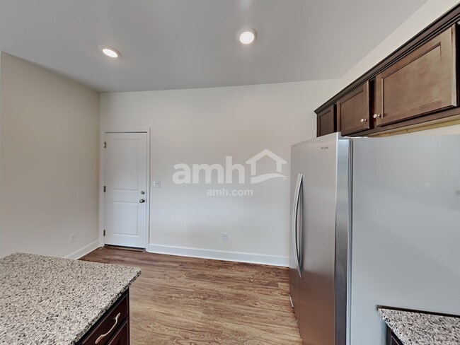 Building Photo - 5408 Lake Water Ct