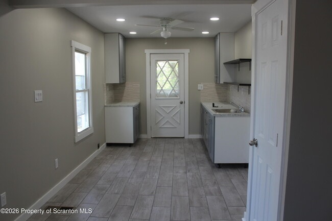 Foto del edificio - 215 Ferdinand St