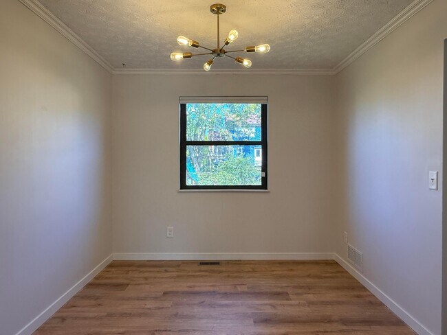 Building Photo - 6378 Cherroy Dr