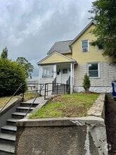 Building Photo - 29 Bellevue St