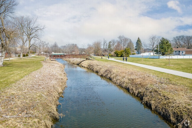 Kimball Hill Park features long walkways that run north and south