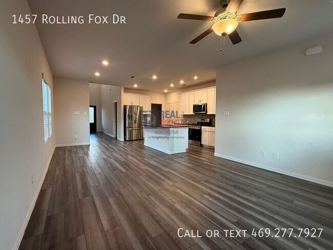 Foto del edificio - 1457 Rolling Fox Dr
