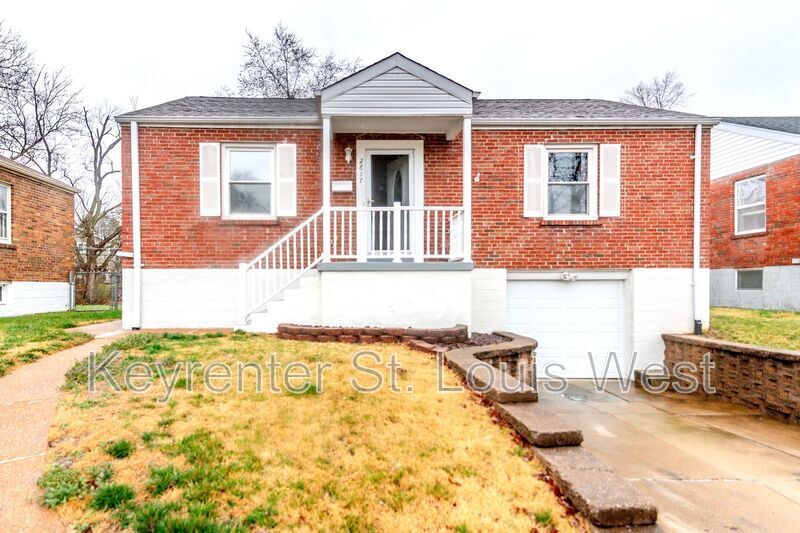 2817 Mohattan Ln, St. Louis, MO 63125 House Rental in St. Louis, MO