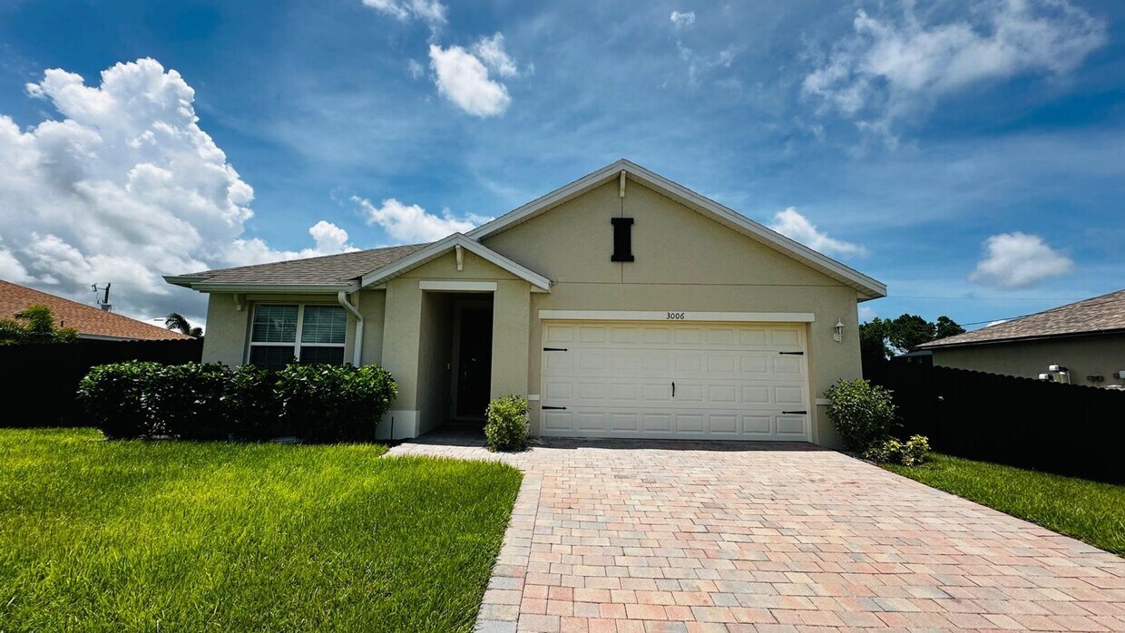 Primary Photo - Single family for rent built in 2023, loca...