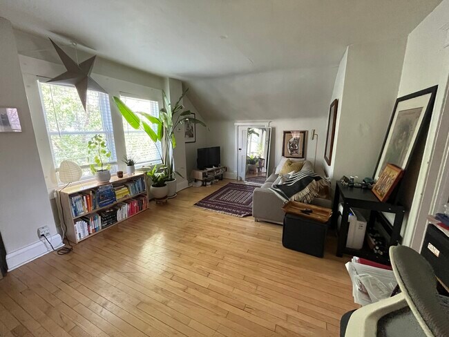 Foto del edificio - 1315 29th Ave NE