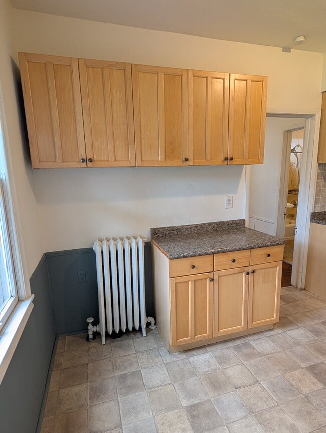 Building Photo - Bright & Charming 3BR With Garage Included In NE Minneapolis