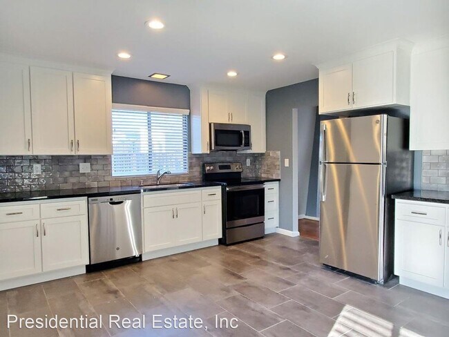 Building Photo - 3 br, 2 bath House - 1756 Valhalla Ct