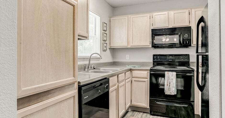 Foto principal - Whispering Lake Apartments