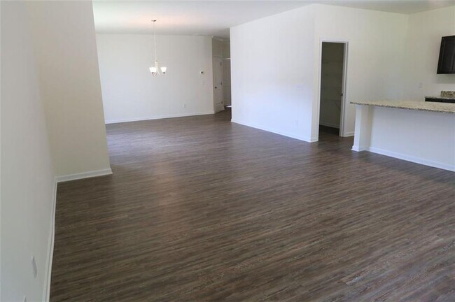 Foto del edificio - 121 Pointe Pl