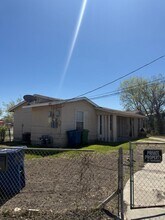 Building Photo - 600 Ellor Dr